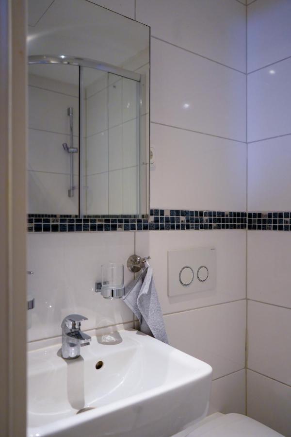 Ferienwohnung In Kaiserslautern-Hohenecken Bagian luar foto