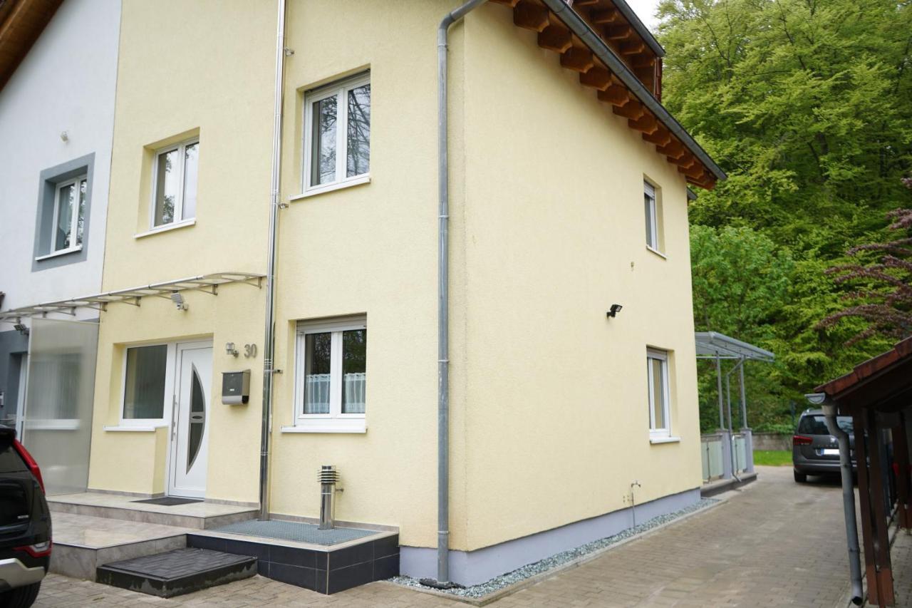 Ferienwohnung In Kaiserslautern-Hohenecken Bagian luar foto